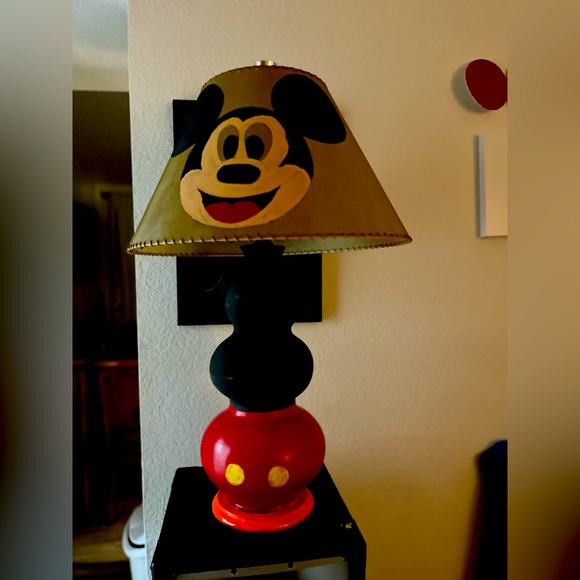 Handmade Mickey Mouse lamp - Picture 1 of 3